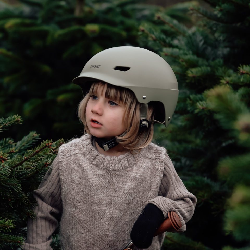CoConut Helmet: Vintage Green