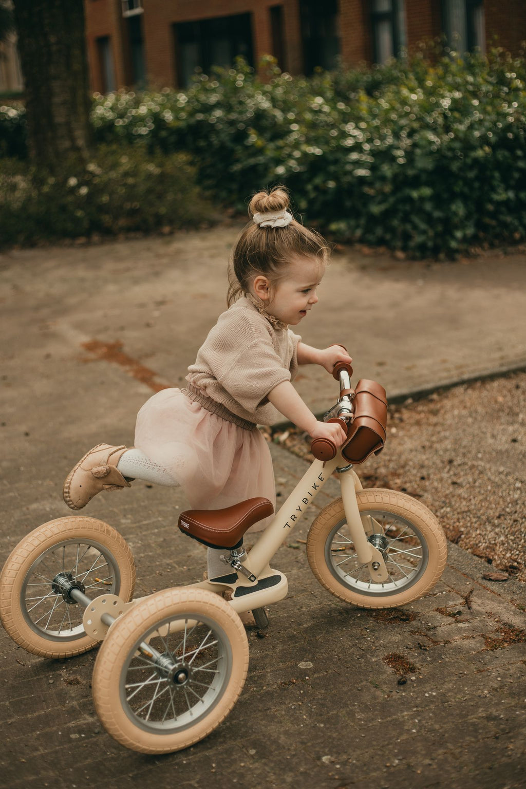 Trybike Steel 2-in-1 Balance Trike: Vintage Cream