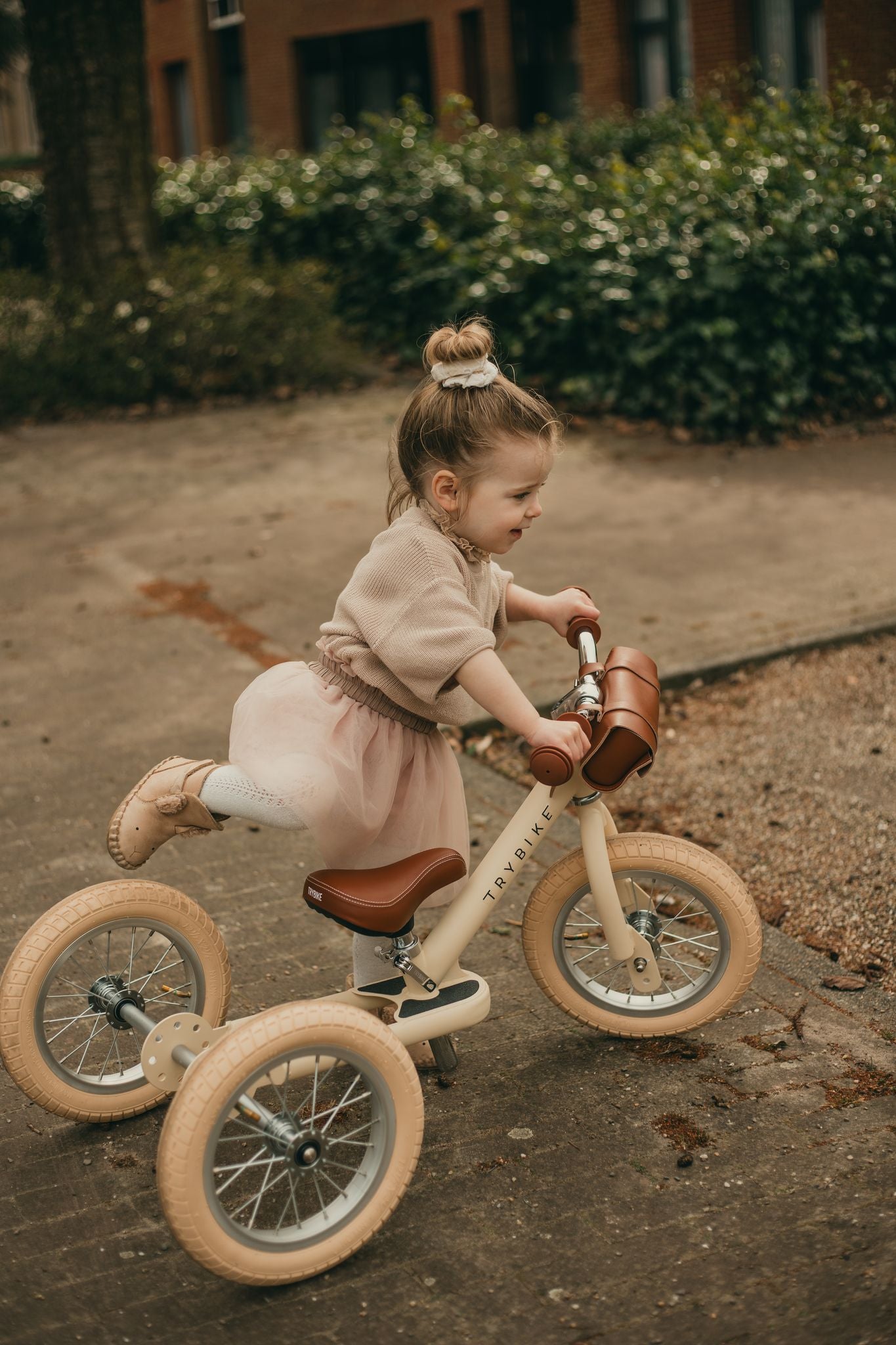 Trybike Steel 2-in-1 Balance Trike: Vintage Cream