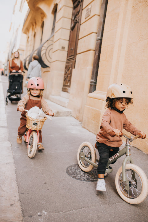 CoConut Helmet: Vintage Pink