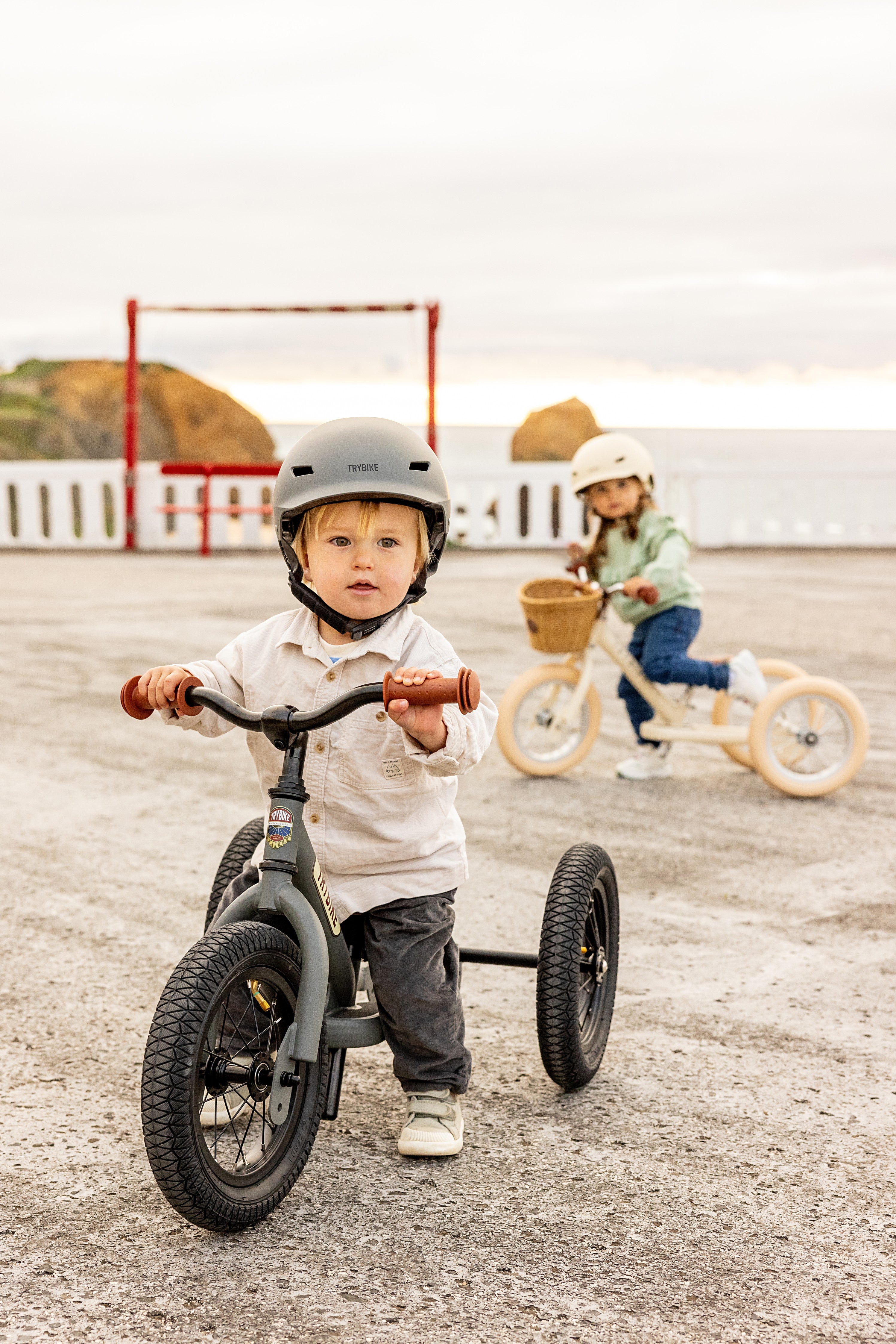 CoConut Helmet: Vintage Grey